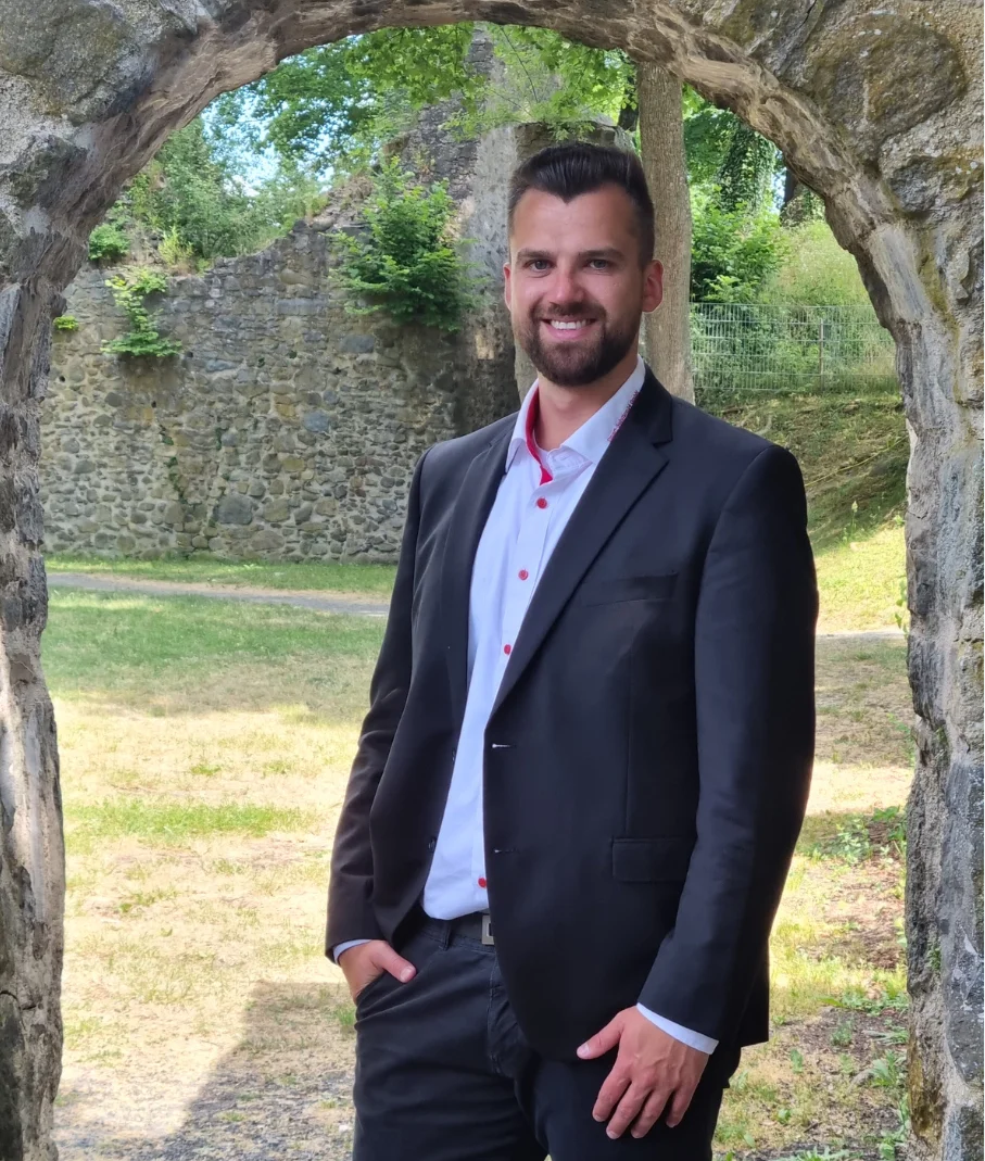 Kooperationspartner · Immobilienmakler IHK, Andreas Rezlav