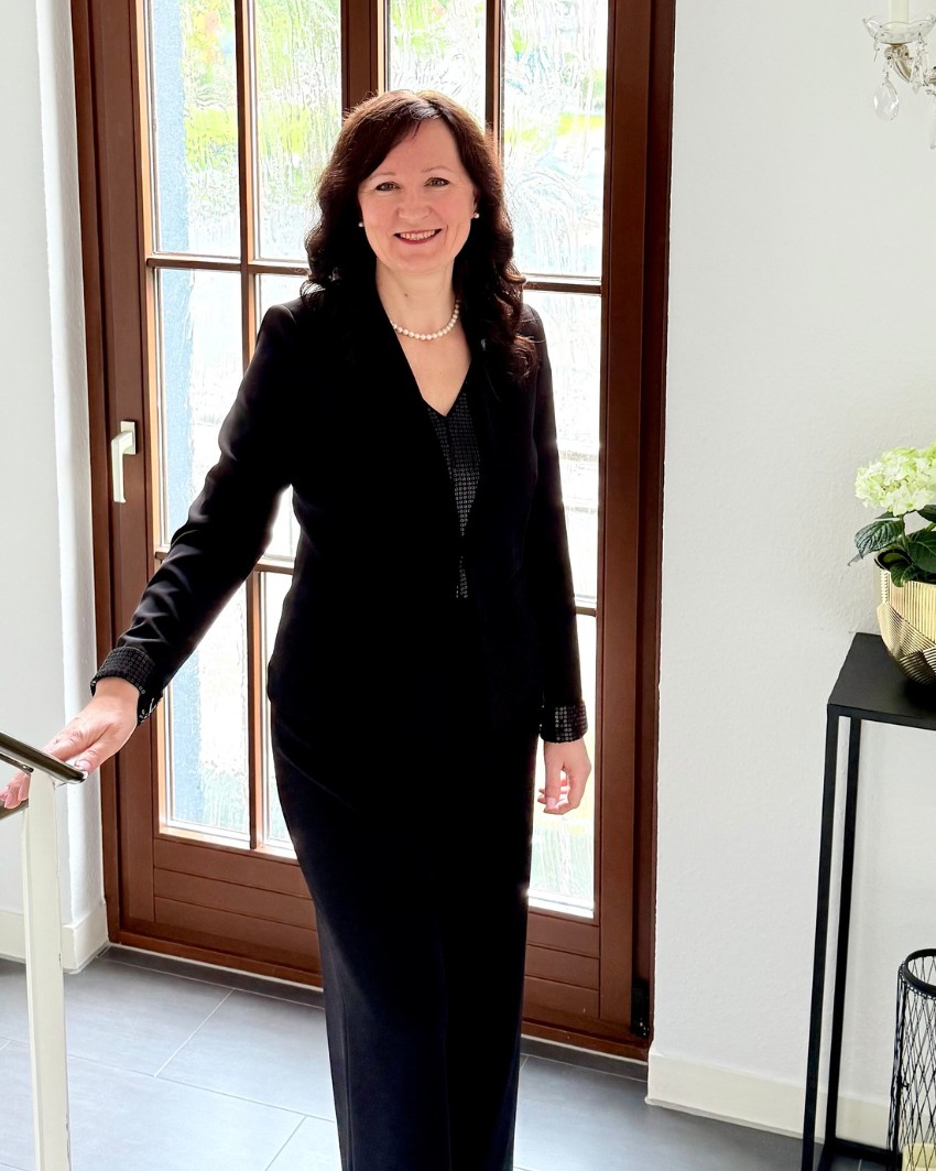 Geschäftsführerin und Gesellschafterin, Irina Kary